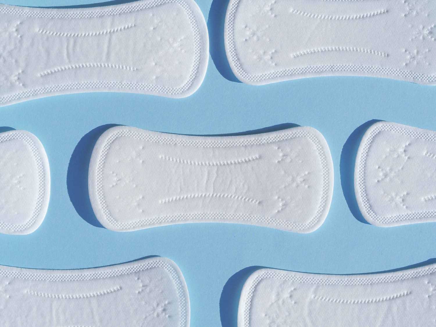 Why High Absorbency Sanitary Pads for Women Matter During Heavy Flow Days